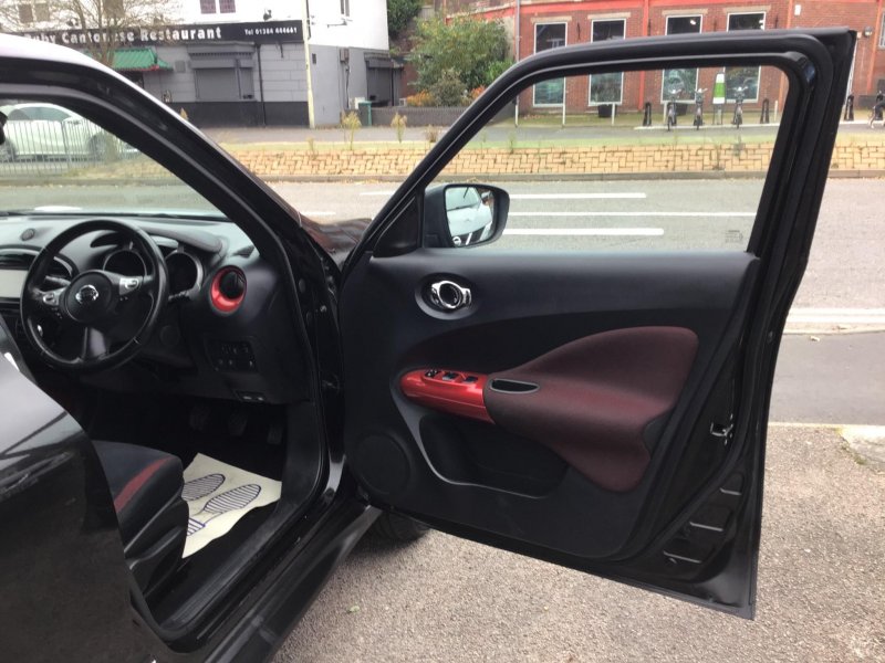 NISSAN JUKE