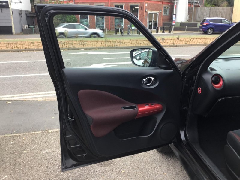 NISSAN JUKE