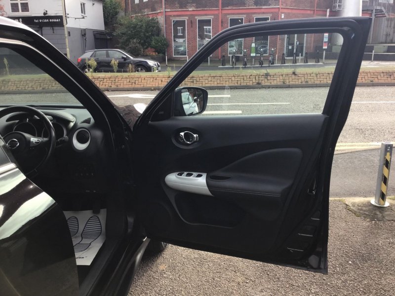 NISSAN JUKE