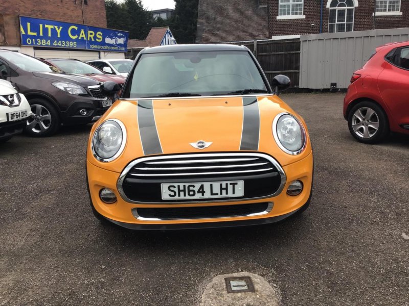 MINI HATCH