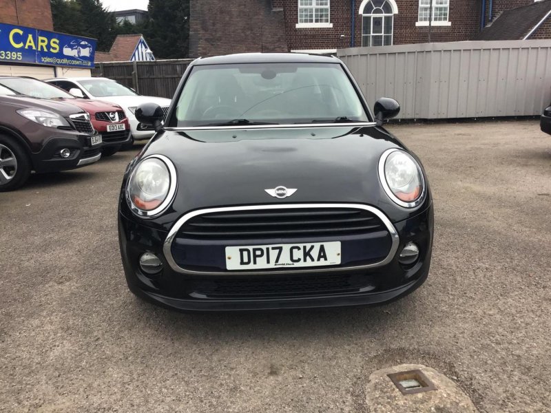 MINI HATCH