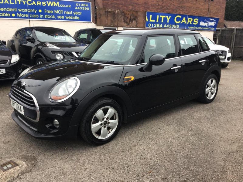 MINI HATCH