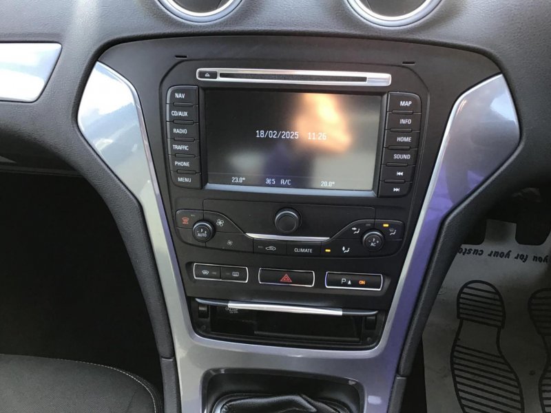 FORD MONDEO