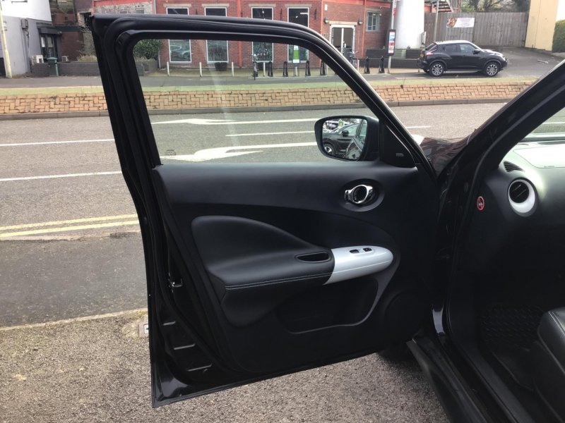 NISSAN JUKE