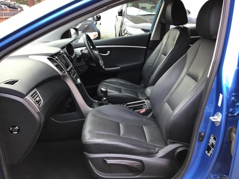HYUNDAI I30