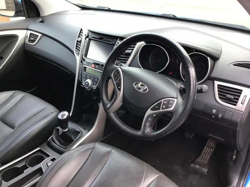 HYUNDAI I30