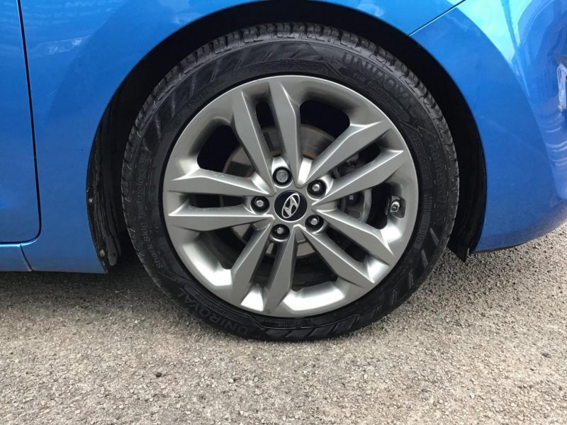 HYUNDAI I30