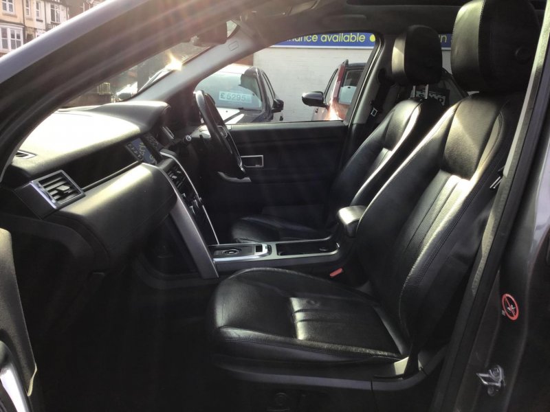 LAND ROVER DISCOVERY SPORT