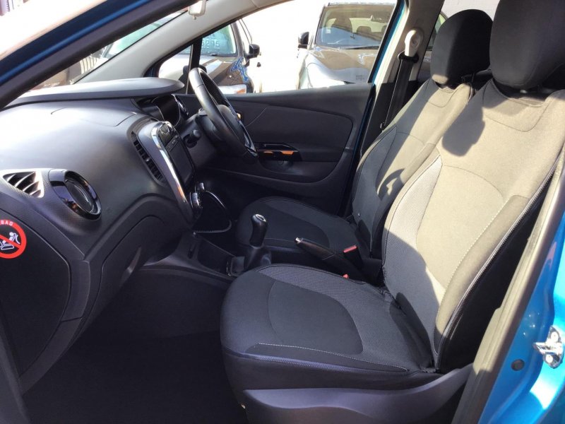 RENAULT CAPTUR