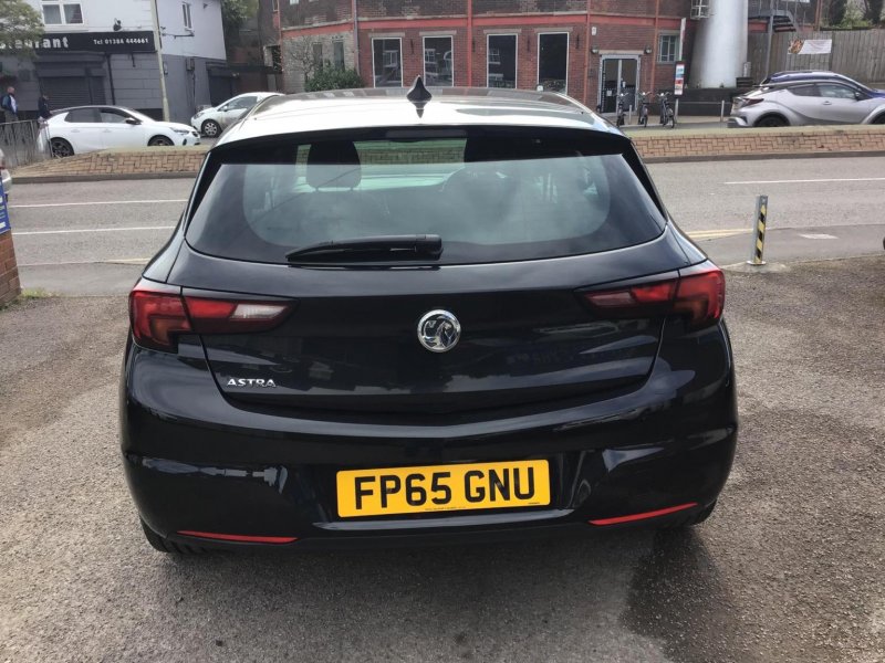 VAUXHALL ASTRA