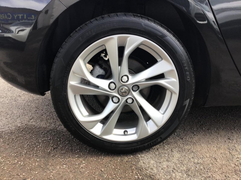 VAUXHALL ASTRA