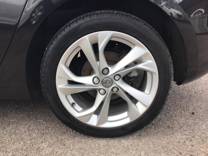 VAUXHALL ASTRA
