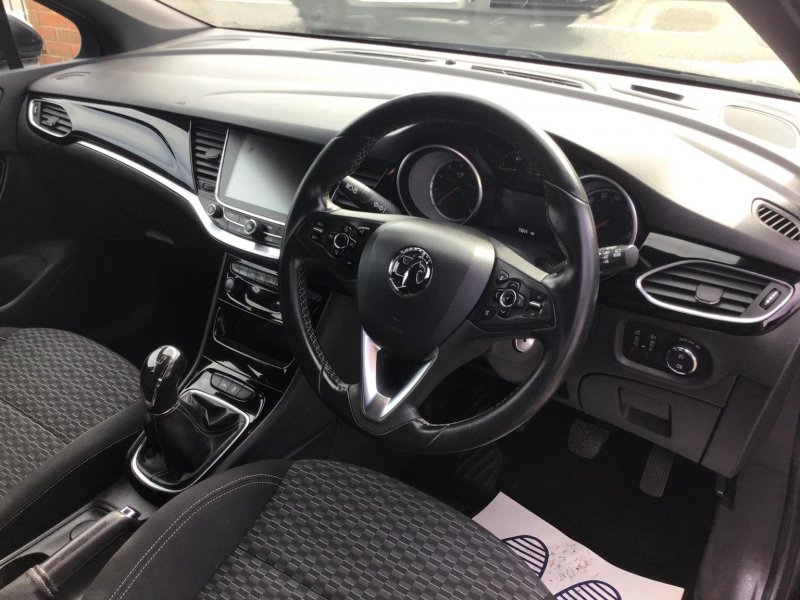 VAUXHALL ASTRA
