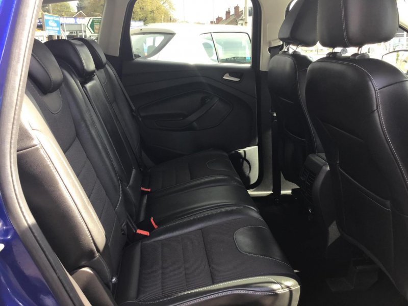 FORD KUGA