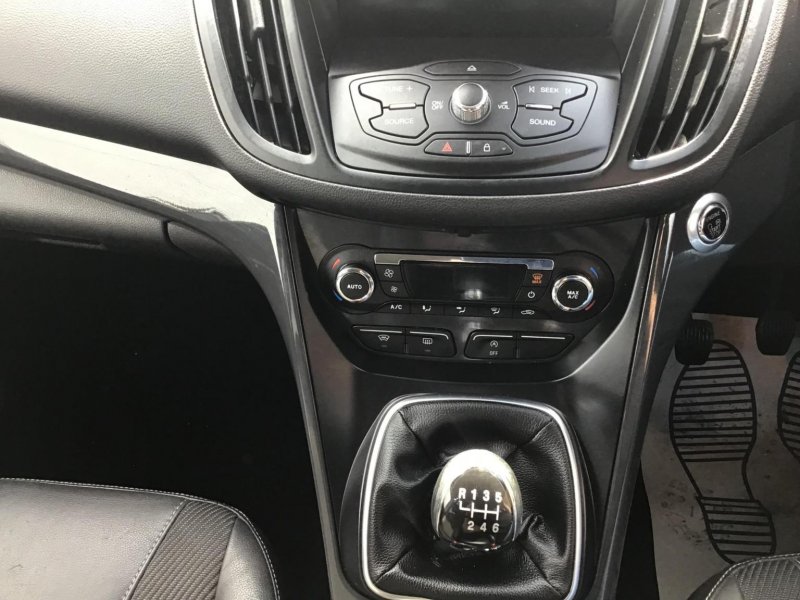 FORD KUGA
