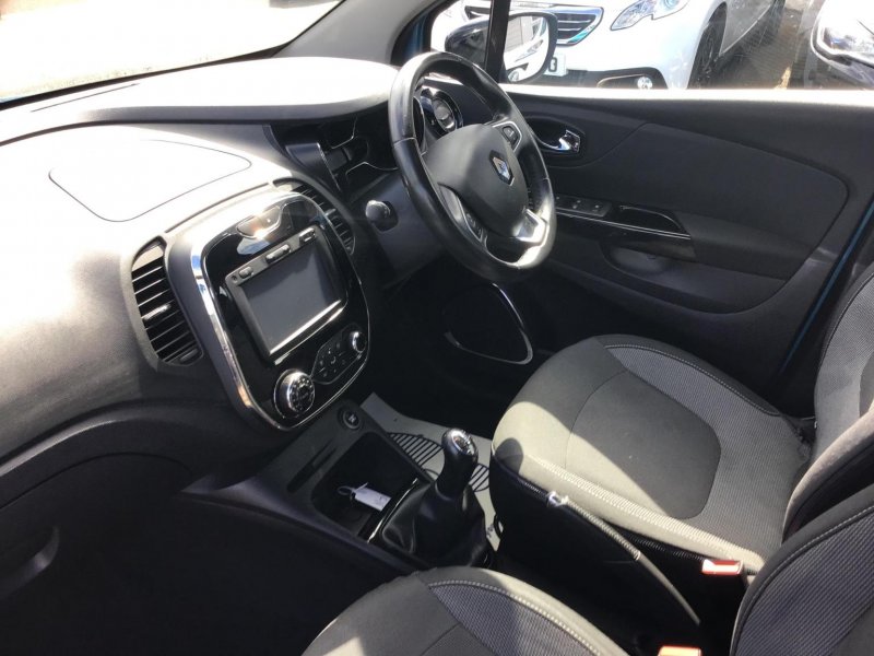 RENAULT CAPTUR